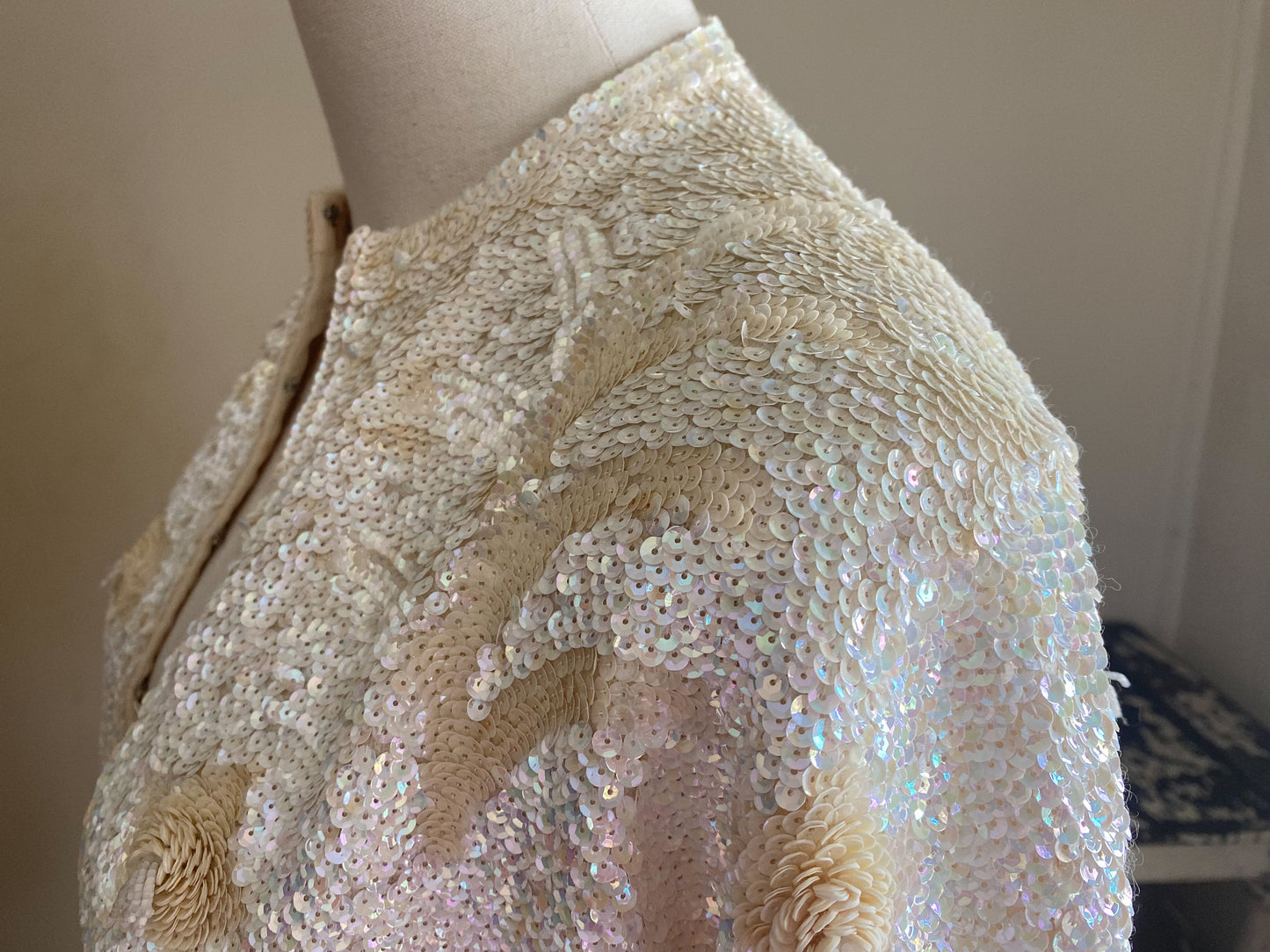 Vintage 60’s sequined pin up sweater iridescent ivory winter white glam // 42” bust