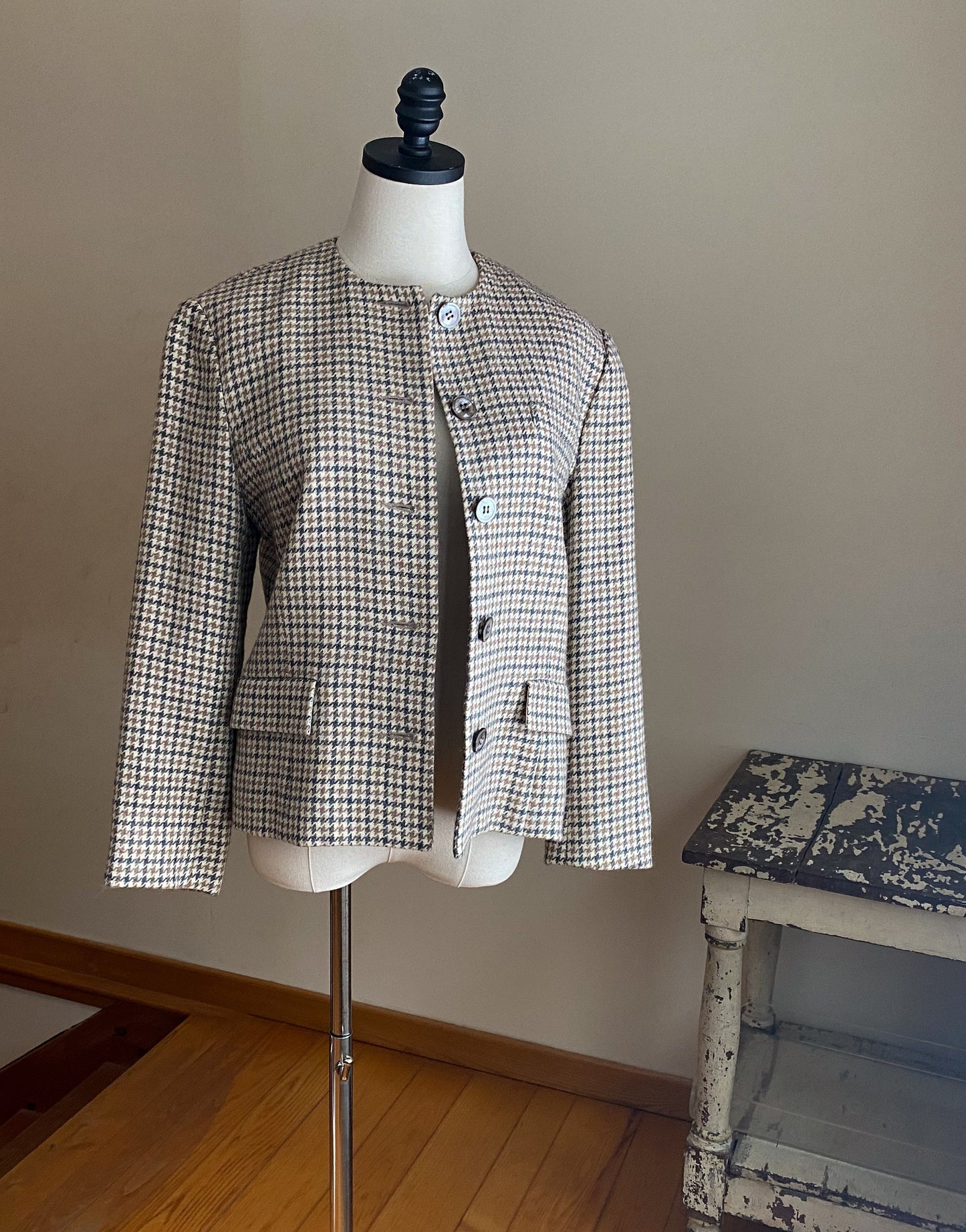 Vintage 80’s houndstooth Alpaca & wool career blazer gray camel ivory check // 38” bust