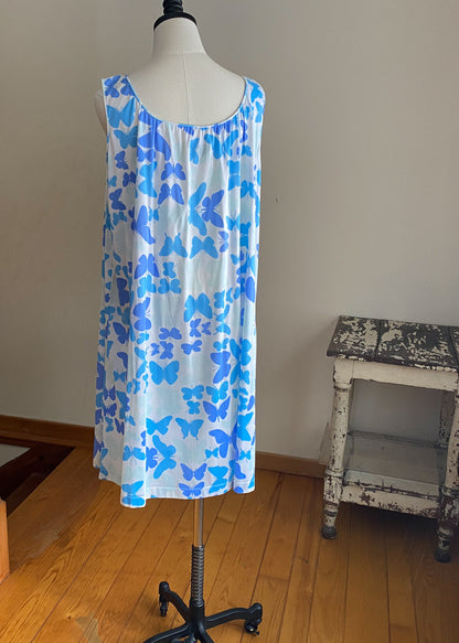 Vintage 70’s Vera nightie white & blue butterflies sleeveless // 46” bust