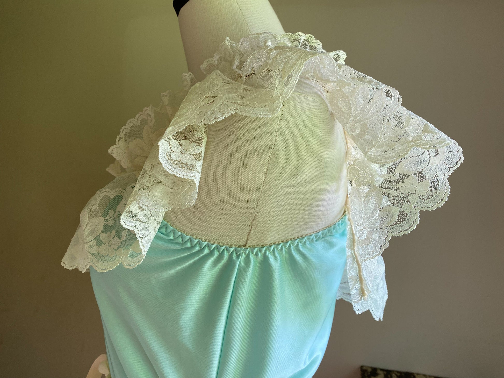 Vintage 80’s aqua blue satin & lace teddie Delores/Poirette // 22-30” waist