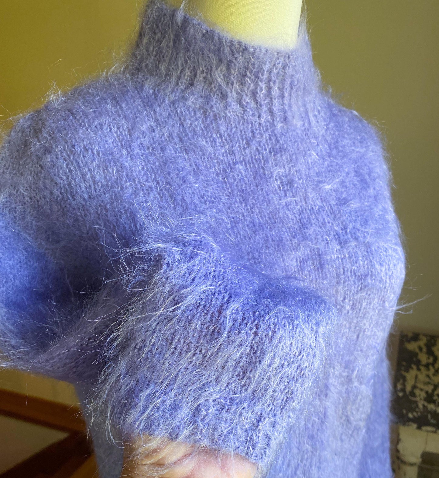 Vintage lilac mohair sweater lavender funnel neck turtleneck // 40” bust