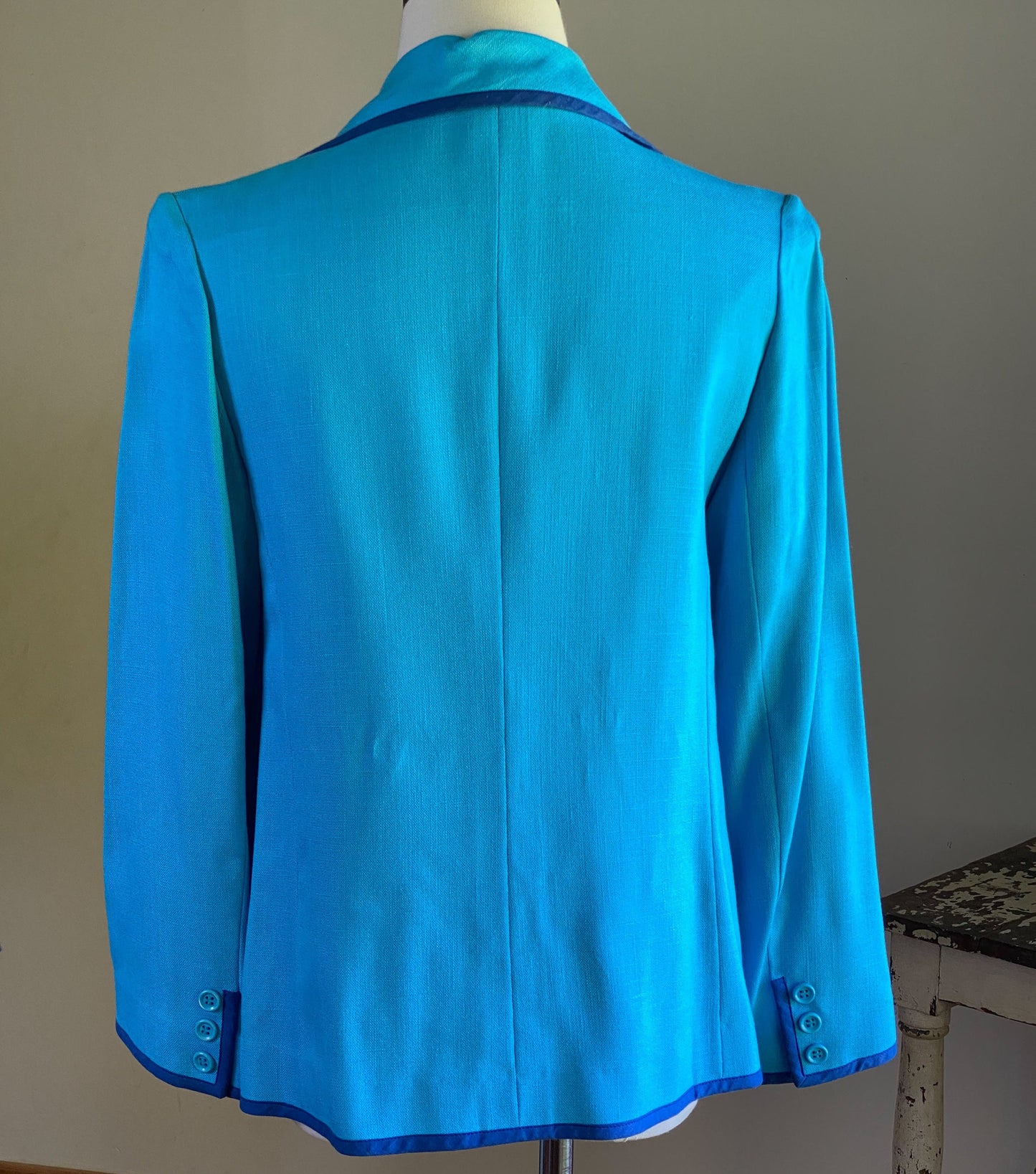 Vintage 70’s blazer turquoise & navy blue linen jacket wide lapel J. Ticktiner Nice, France // 36” bust