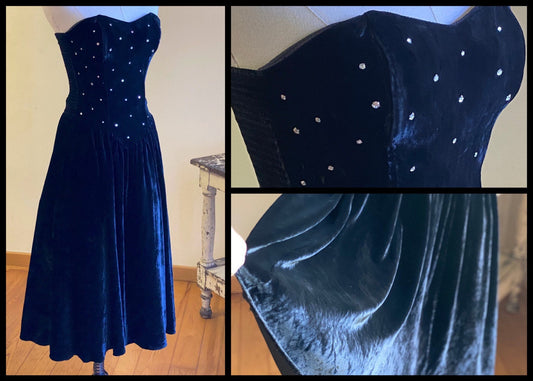 Vintage 1980’s strapless party princess dress black velvet & rhinestones // S XS