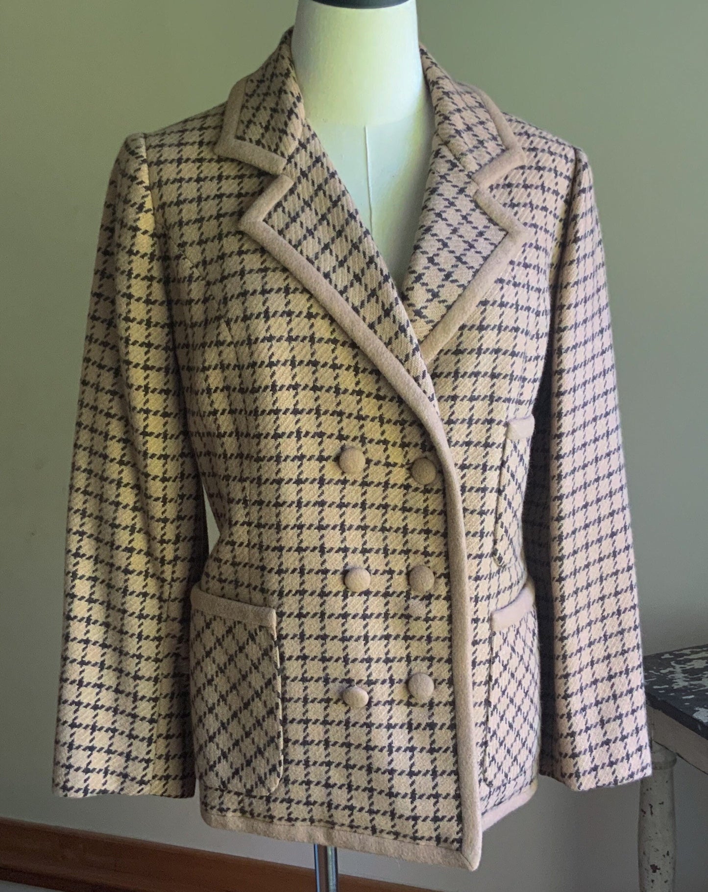 Vintage 70’s camel hair blazer double breasted brown check // 40” bust